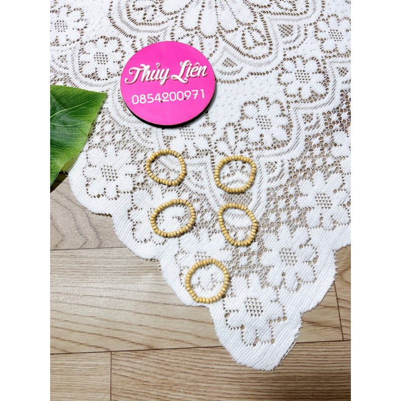 Vòng tay dâu tằm cho bé