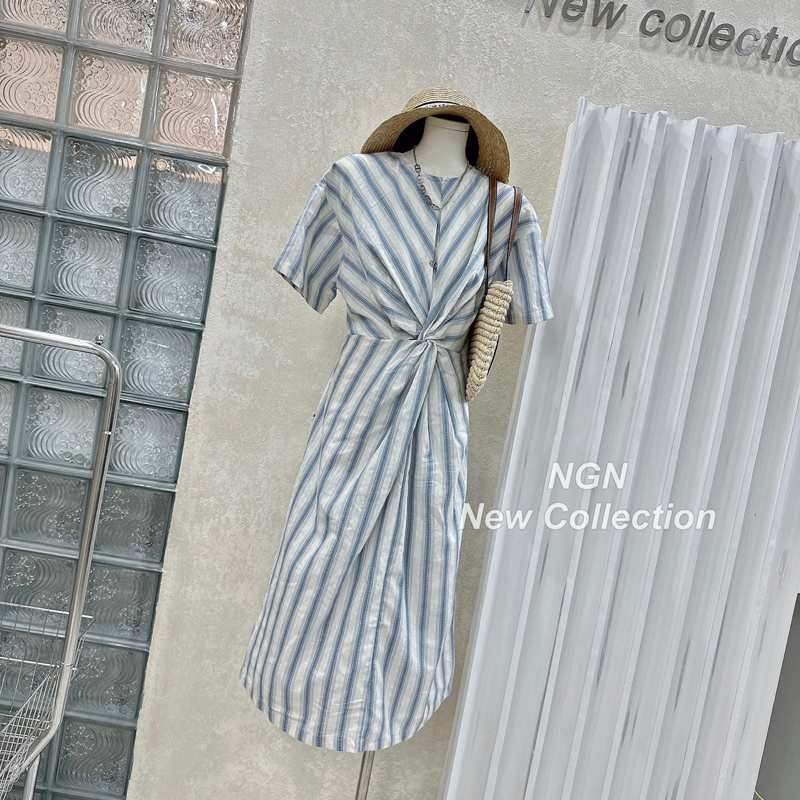 Váy xuông cộc tay dúm eo hoạ tiết kẻ xanh