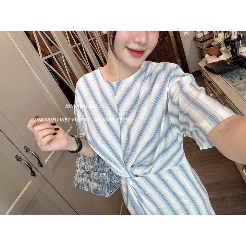 Váy xuông cộc tay dúm eo hoạ tiết kẻ xanh