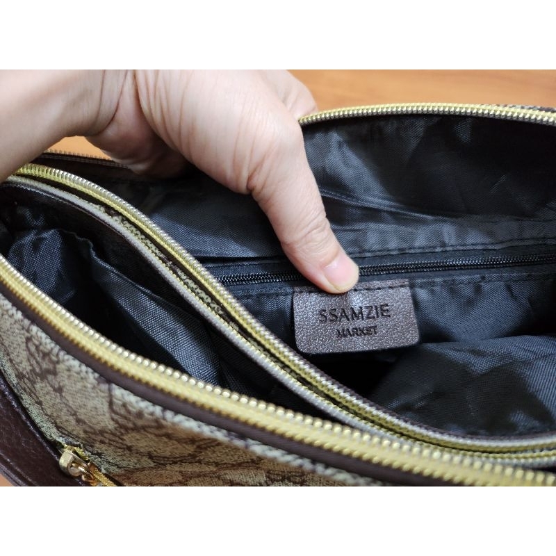 Túi da đeo size to