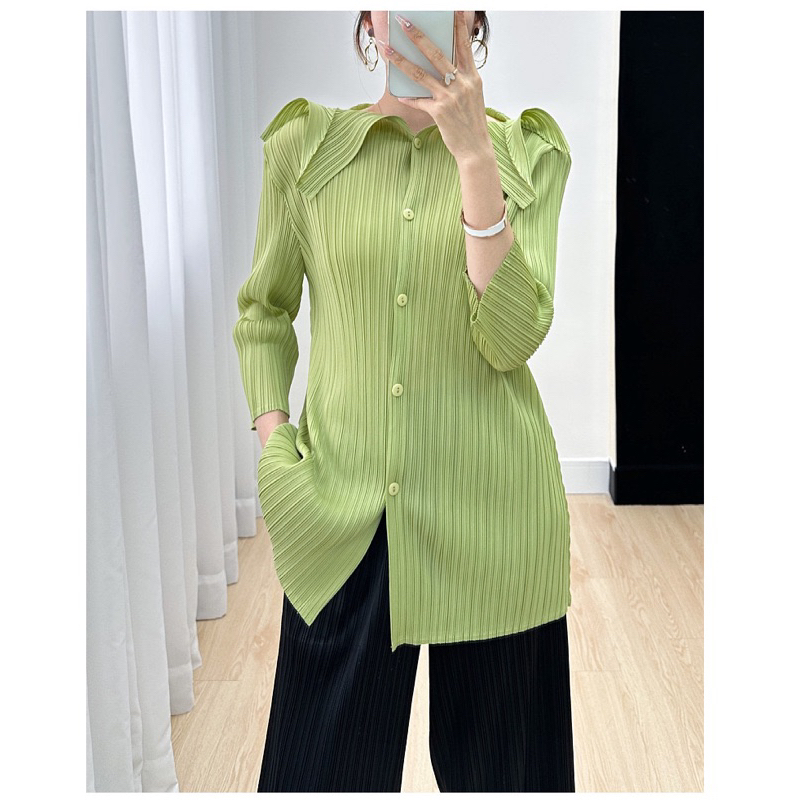 Áo lò xo tay lỡ với phần cổ áo cách điệu, Áo form dài cao cấp có hàng nút dọc thân freesize co giãn nhiểu