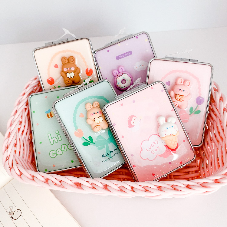 Gương gập 2 mặt họa tiêt nổi, gương trang điểm mini cầm tay, màu sắc nổi bật