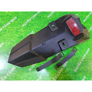 Đuôi dè sau biển số gắn xe exciter 150 kiểu fz + pát sắt chống rung