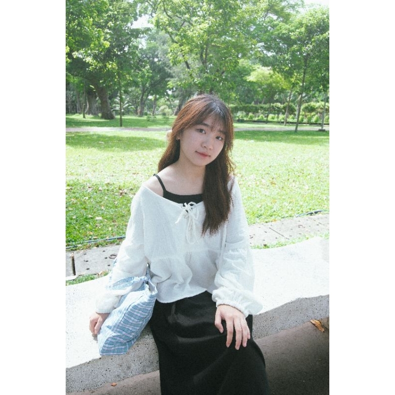 Set Váy dây + áo trắng trễ vai