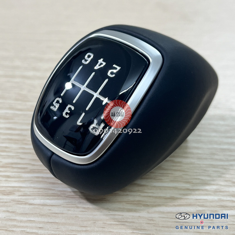 Tay nắm cần số HYUNDAI ELANTRA & ACCENT / Nhập khẩu chính hãng HYUNDAI MOBIS Hàn Quốc