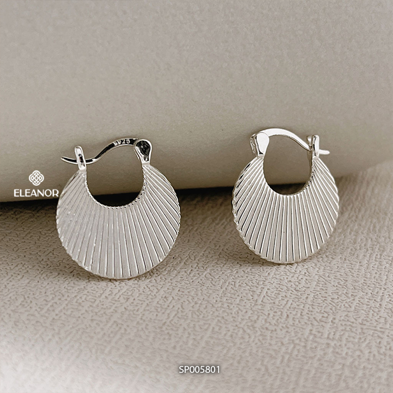 Bông tai nữ chuôi bạc 925 Eleanor Accessories dáng tròn xếp li phụ kiện trang sức 5801