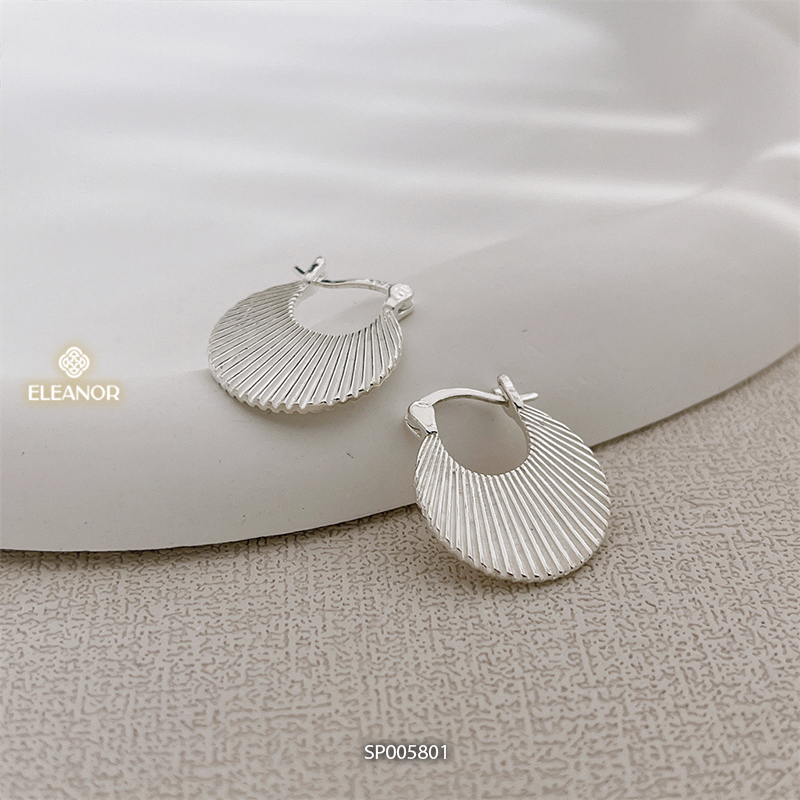 Bông tai nữ chuôi bạc 925 Eleanor Accessories dáng tròn xếp li phụ kiện trang sức 5801