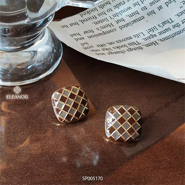 Bông tai nữ chuôi bạc 925 Eleanor Accessories hình vuông kẻ ô hai màu phụ kiên trang sức 5170
