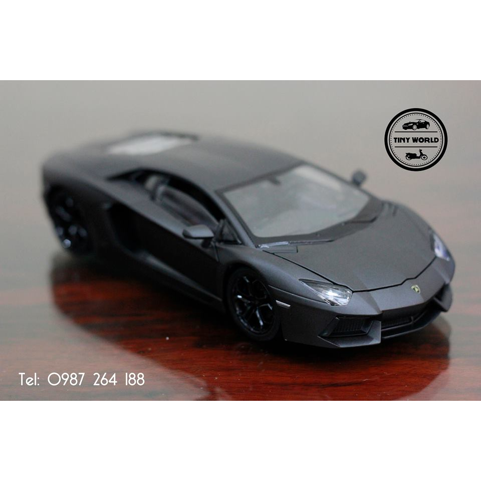 LAMBORGHINI AVENTADOR LP700-4 1:24 WELLY