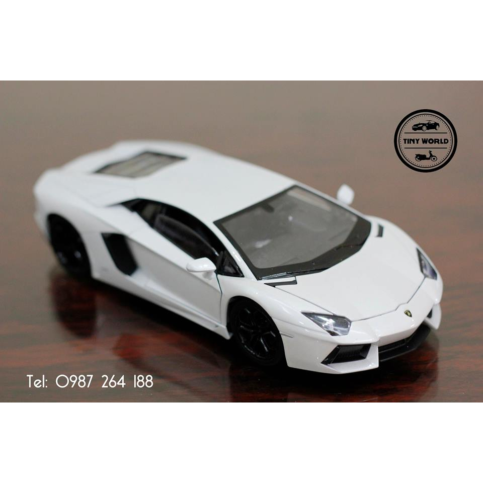 LAMBORGHINI AVENTADOR LP700-4 1:24 WELLY