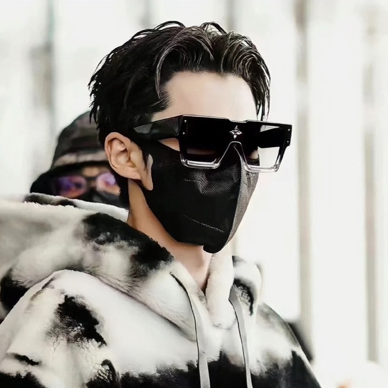 Kính Hiệu Vuông Hot LV Lệ Vi Unisex Hot Showbiz 2024