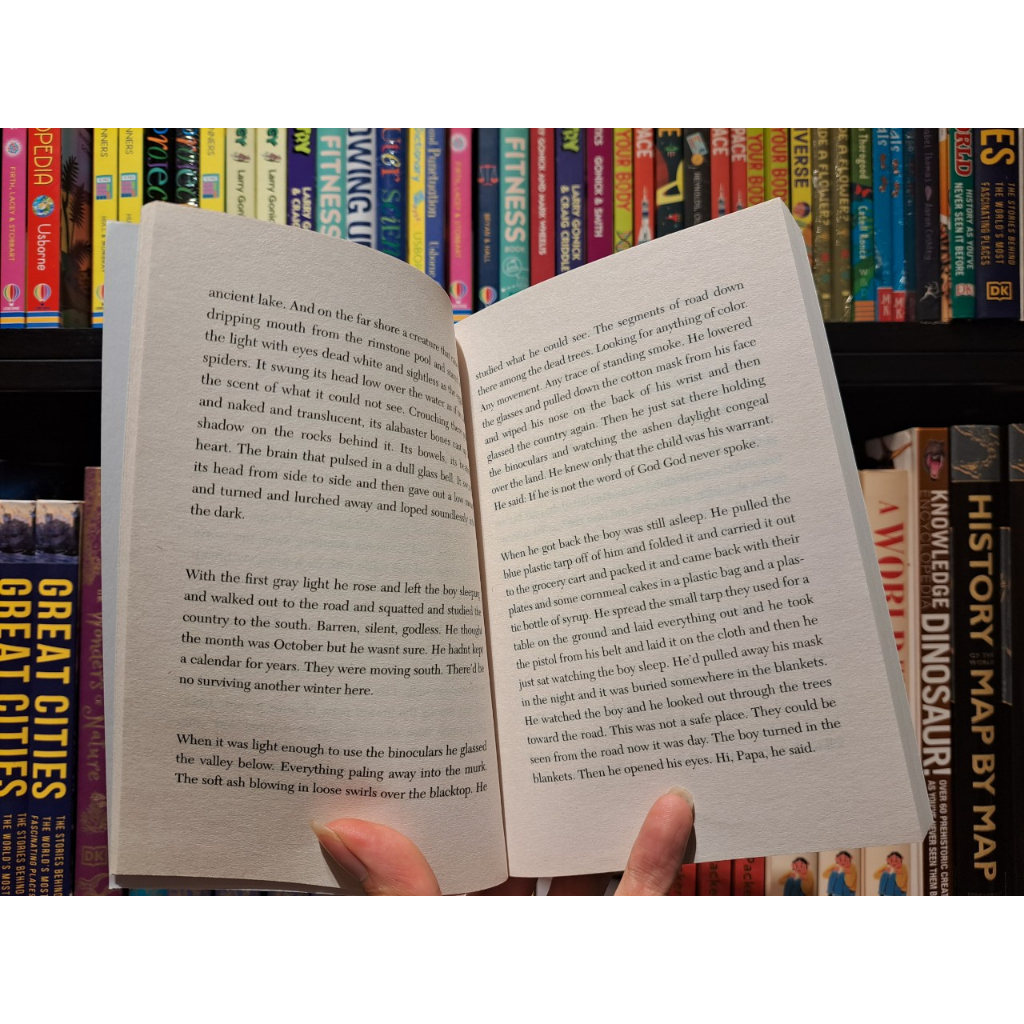 Sách - The Road by Cormac McCarthy