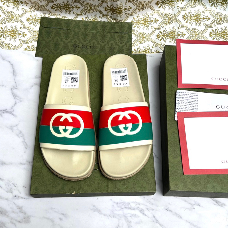 Dép lê nam quai ngang GG cao su non đúc quai sọc nâu be/ xanh đỏ logo chữ phối đế chữ 2 tầng DL26P