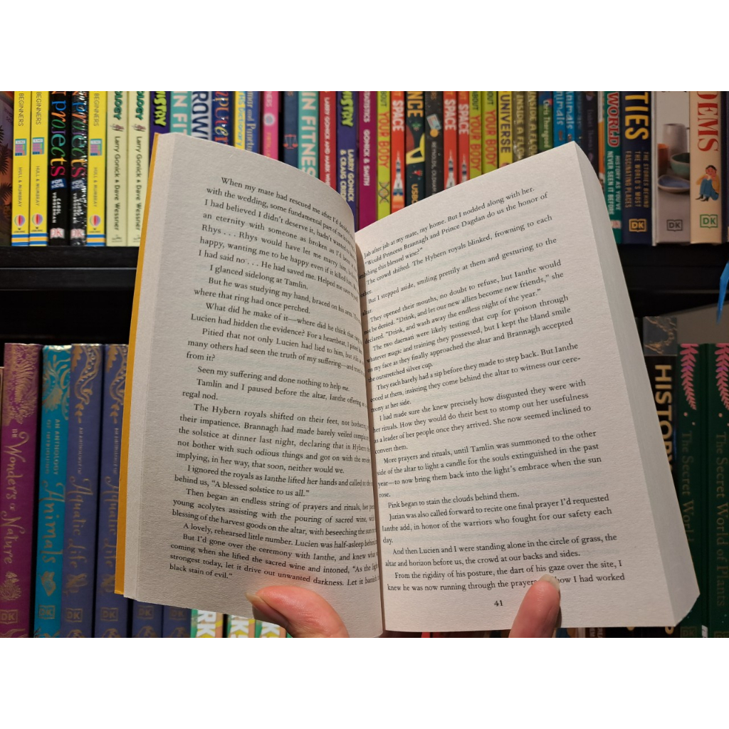 Sách - A Court of Wings and Ruin