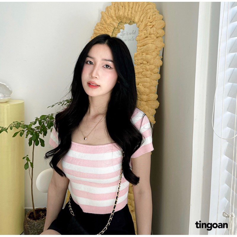 Áo len xù crop lửng ngắn tay cổ vuông kẻ trắng hồng tingoan BORA BORA TOP/PK