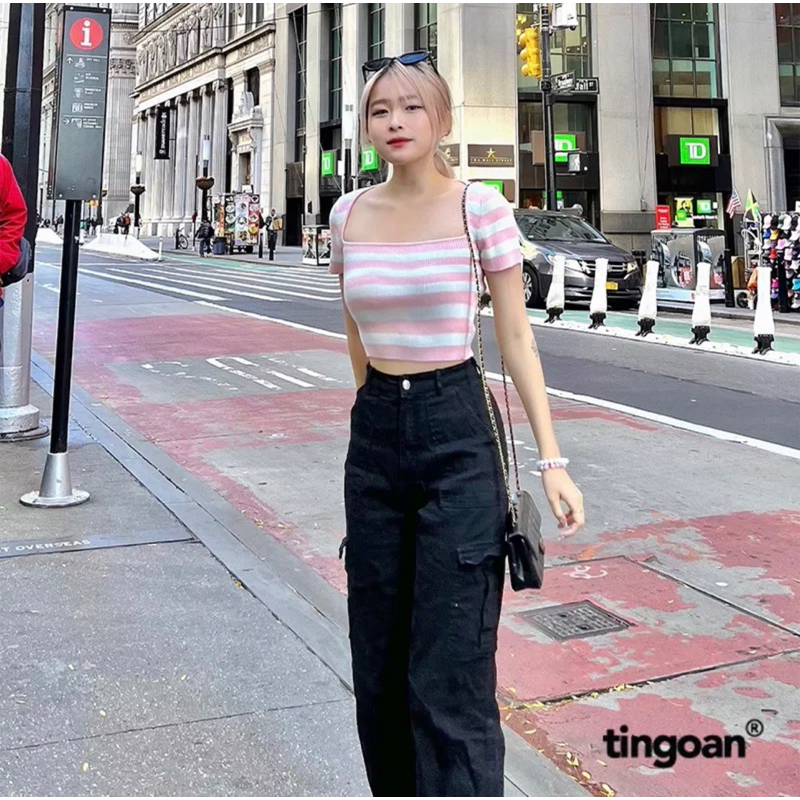 Áo len xù crop lửng ngắn tay cổ vuông kẻ trắng hồng tingoan BORA BORA TOP/PK