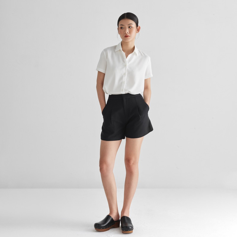 Áo sơ mi tay ngắn lụa tuyết THEKAT.SHOP kiểu dáng thanh lịch