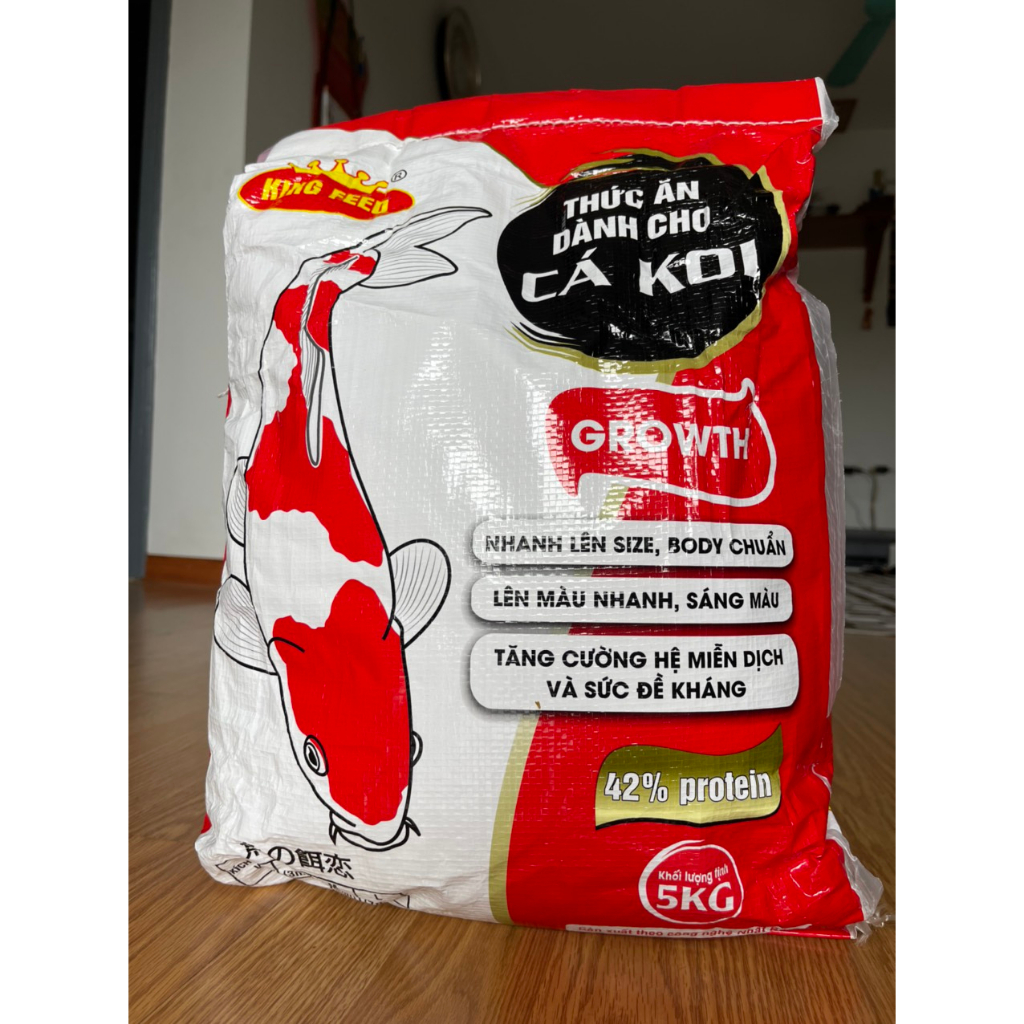 Cám cá koi King Feed 42% đạm, siêu tăng trưởng, body tròn đẹp, không váng dầu