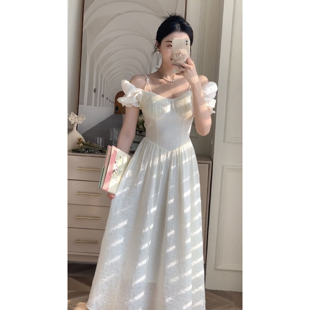 Levi Dress - Váy 2 dây trễ vai