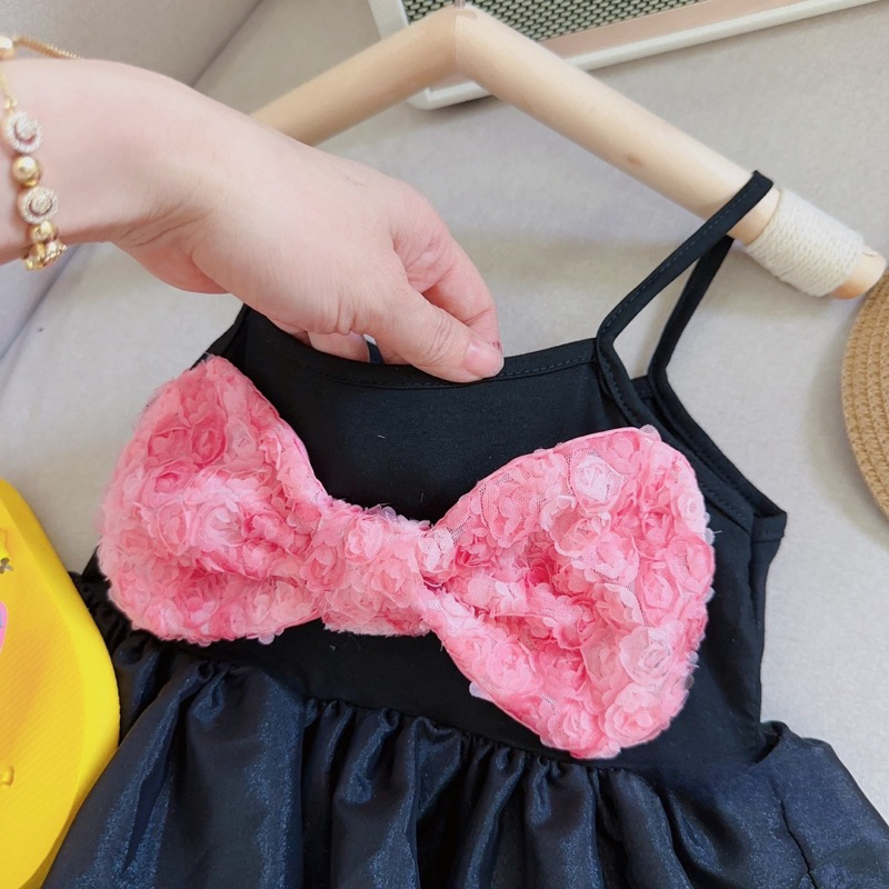 Váy đầm đen nơ hồng cho bé gái 10-28kg
