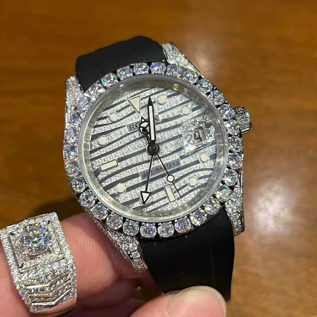 Đồng hồ Nam Rl  vành đá mặt đá vỏ đá dây cao su màu trắng máy nhật dòng cơ Automatic size40mm