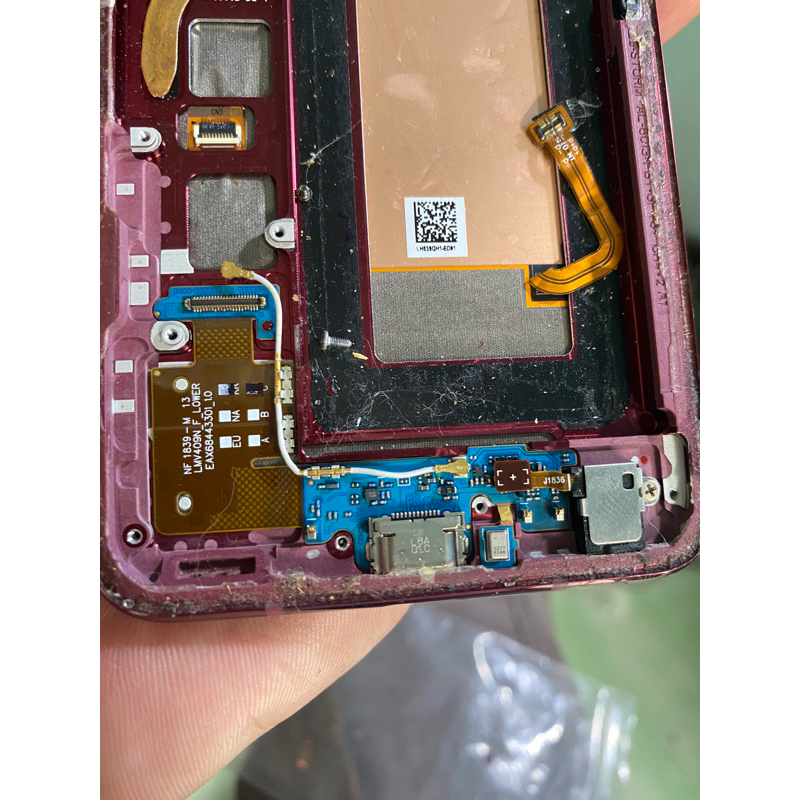 Cụm sạc zin LG V40