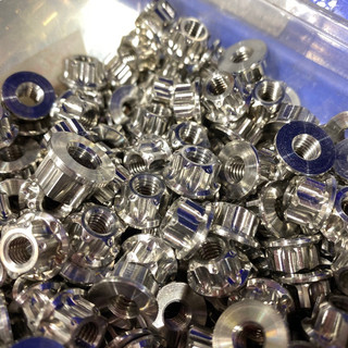 Ốc tán salaya inox 6ly và 8ly hở