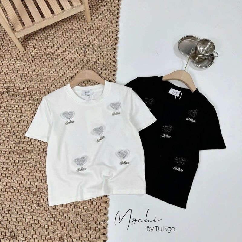 Áo thun tim gắn chữ hàng QCL1