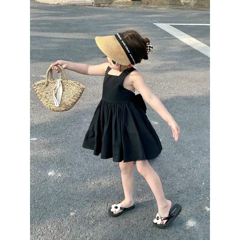 Váy đầm đen chéo lưng cho bé gái 10-22kg