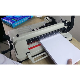 Bàn cắt giấy a4-858 - bàn xén giấy