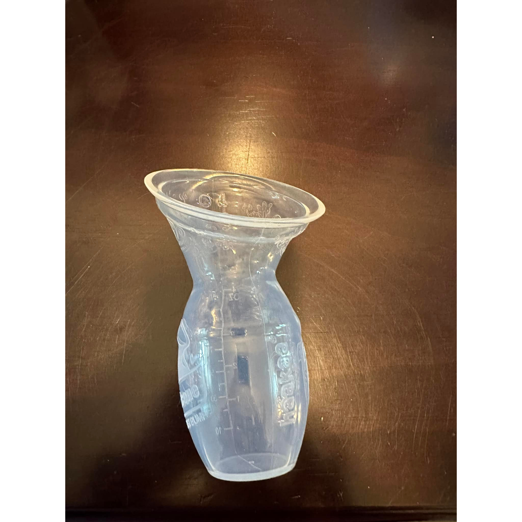 Cốc hứng sữa HaaKaa 100ml, 150ml (đã qua sử dụng)