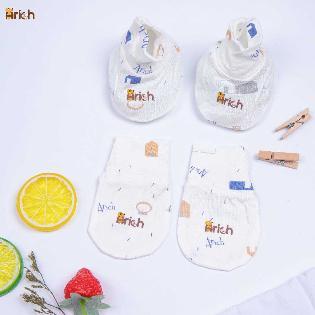 Set bao tay và bao chân Arich phối họa tiết xinh xắn cho bé