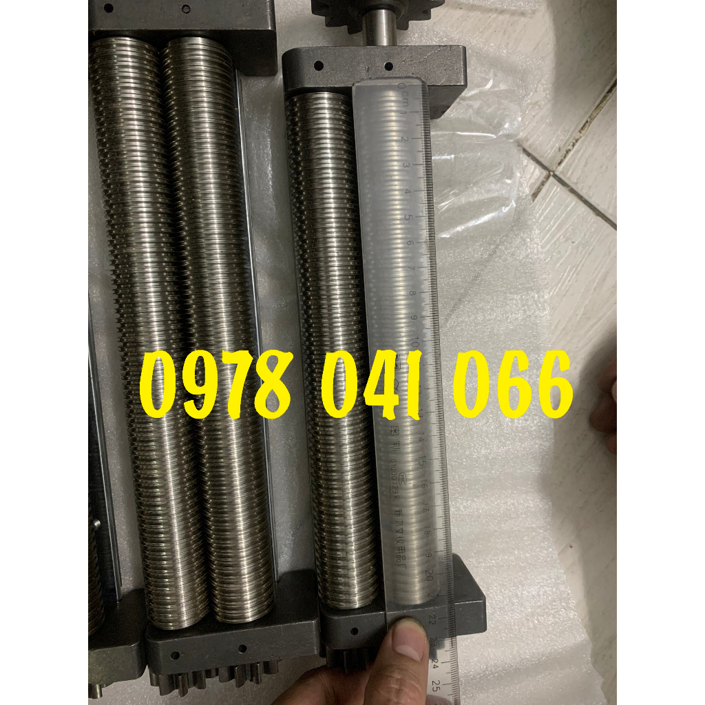 Khuôn cắt mỳ sợi tròn máy cán bột cắt sợi FKM200 size 1.8mm