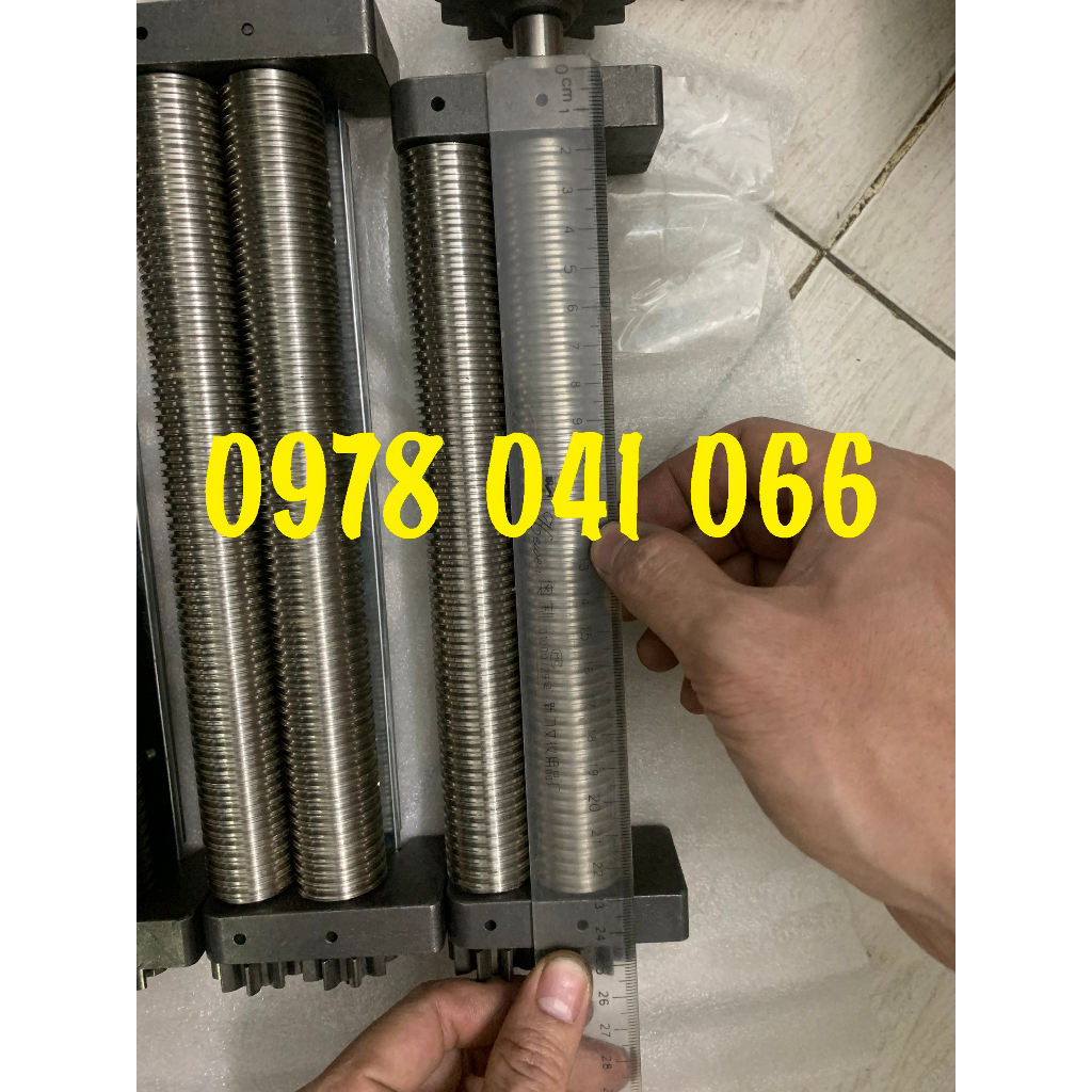 Khuôn cắt mỳ sợi tròn máy cán bột cắt sợi FKM200 size 1.8mm