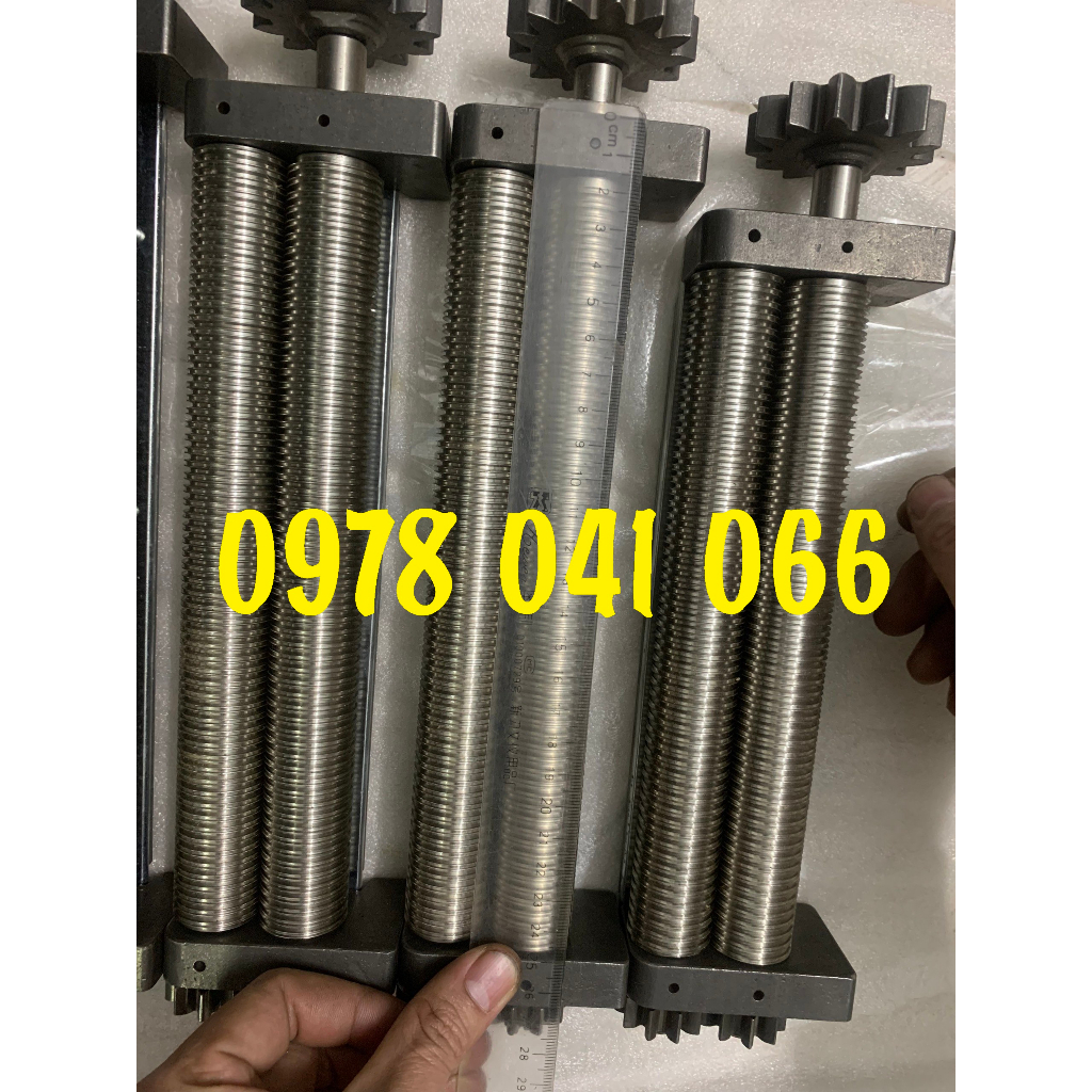 Khuôn cắt mỳ sợi tròn máy cán bột cắt sợi FKM200 size 1.8mm