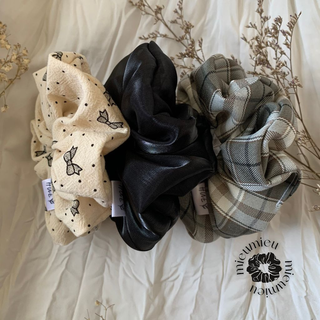 Cột tóc scrunchies handmade hoạ tiết hoa xinh xắn S1064