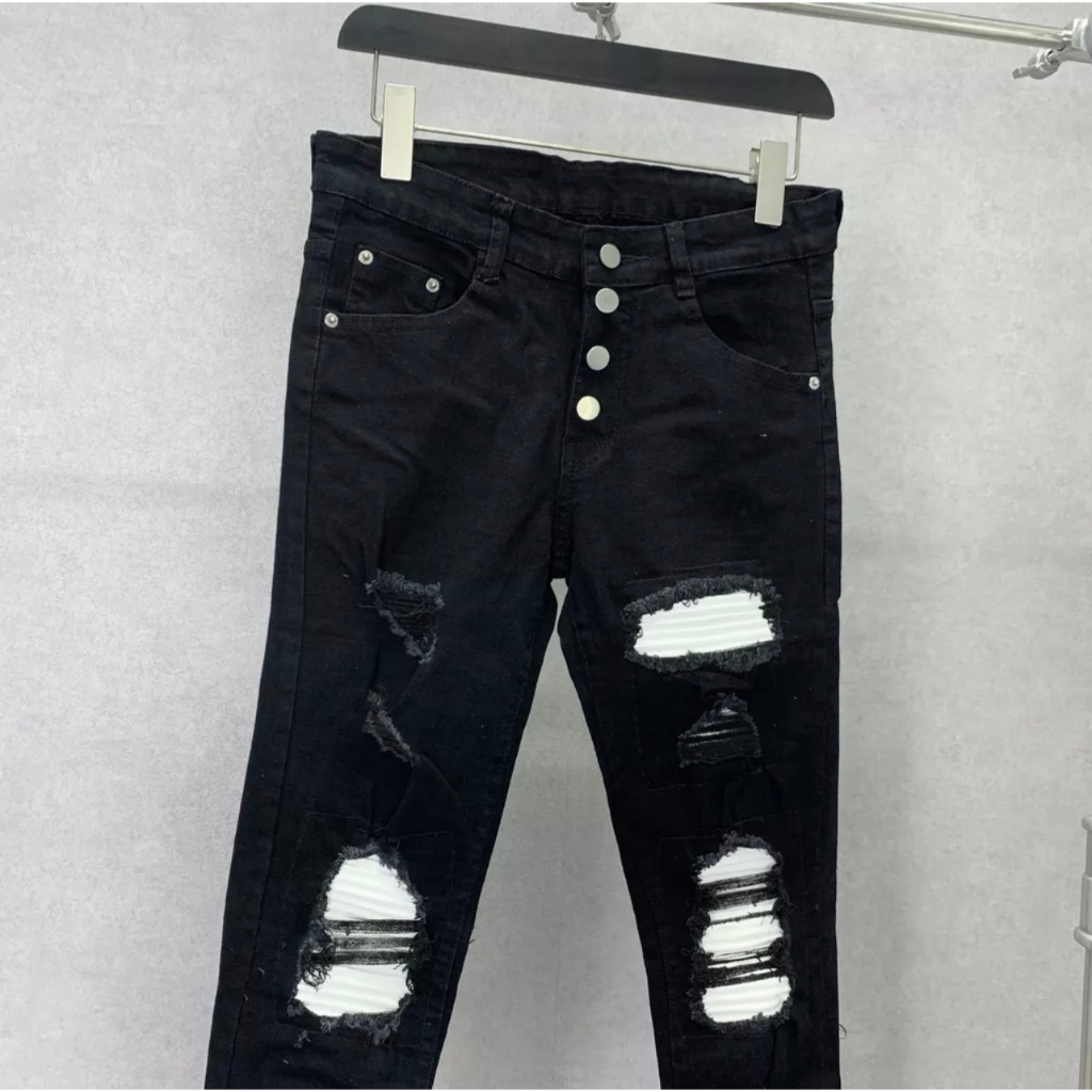 Quần jean dài nam cao cấp chất denim dày dặn co dãn nhẹ màu đen rách có bạ bốn nút kim loại đẳng cấp YUKI OUTFIT | BigBuy360 - bigbuy360.vn