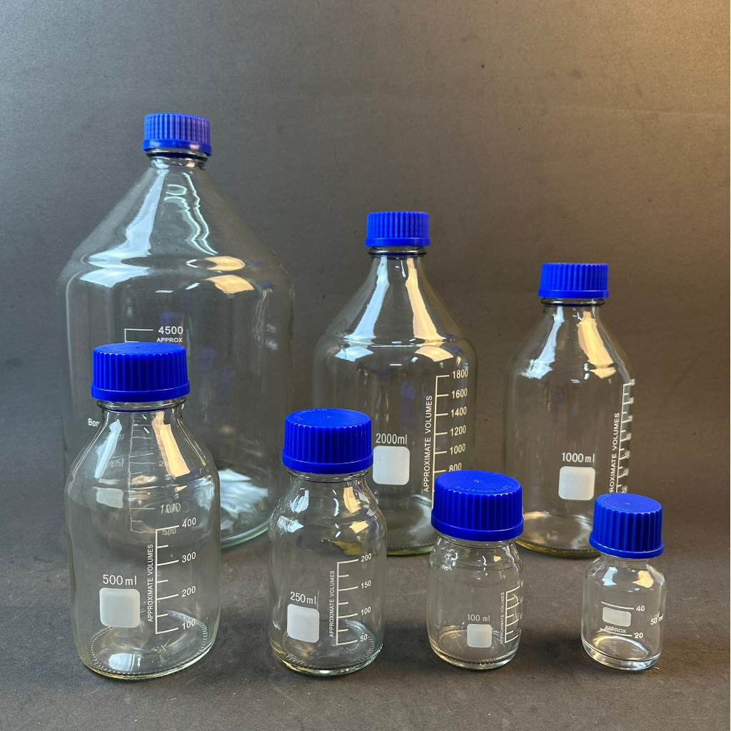 Chai Trung Tính LAB HA NOI Trắng Nắp Vặn Xanh Chia Vạch 2000ml, 5000ml, 10000ml, 20000ml