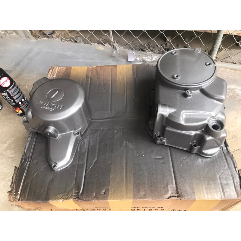 COMBO 3 CHAI SƠN XỊT LỐC MÁY SAMURAI MÀU XÁM S.C YAMAHA Y137*