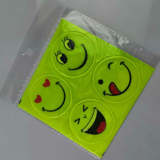 Tấm Sticker dán phản quang hình mặt cười
