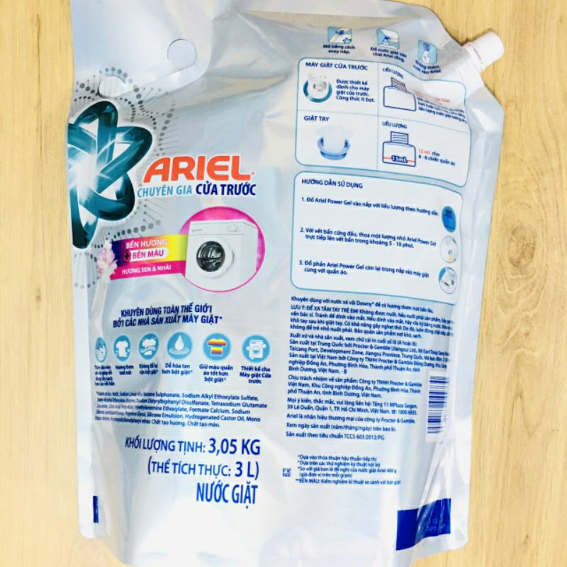 Nước giặt Ariel chuyên gia cửa trước hương sen & nhài túi 3.05Kg