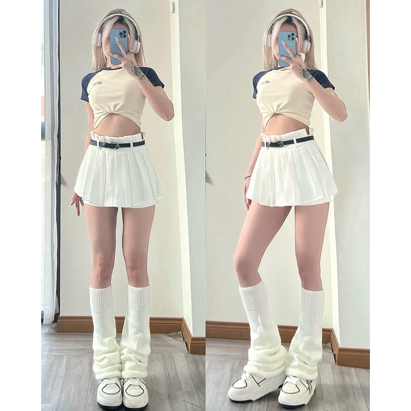 Áo croptop M + chân váy xếp li có lót kèm belt