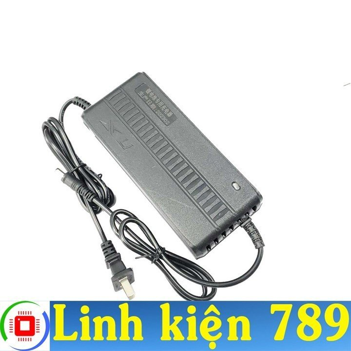 Sạc pin máy khoan 21V Pin Lithium 5S 3.7V 21V 2A Jack DC tự ngắt khi đầy