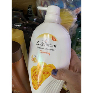 Sữa tắm nước hoa Enchanteur Deluxe Charming