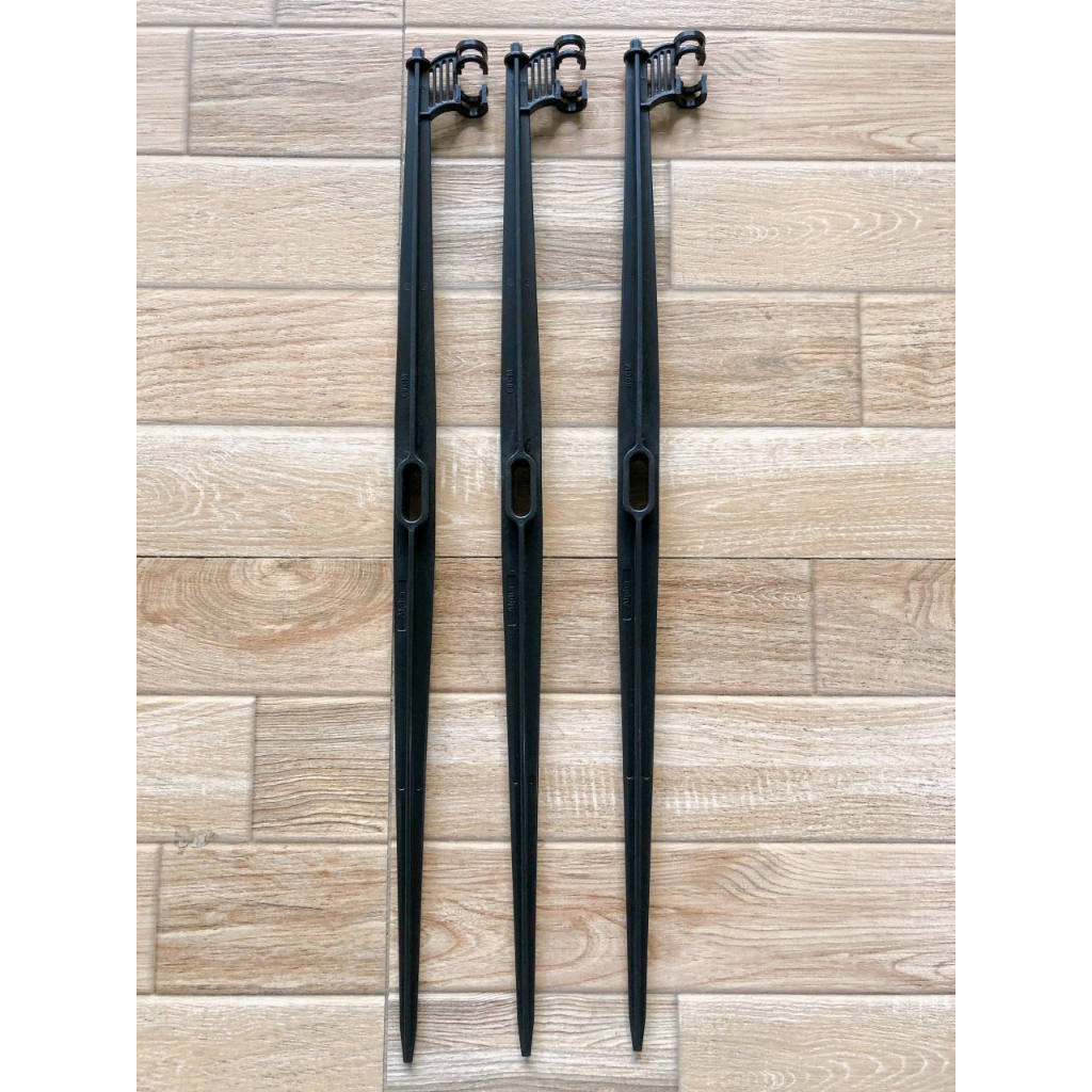 Cây cắm béc tưới cao 60cm, Rãnh cài âm dương, Kẹp ống LDPE5x7mm