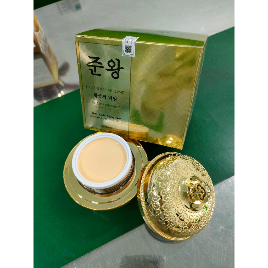 Kem dưỡng sâm Nhung hưu căng mịn và tươi sáng dưỡng trắng da Hàn Quốc