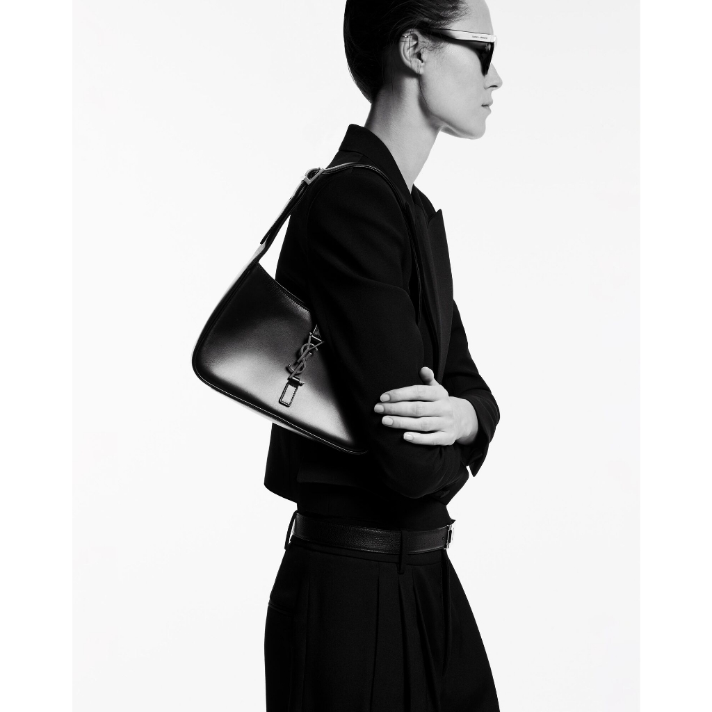 YSL   Saint Laurent/LE 5 À 7 leather hobo bag