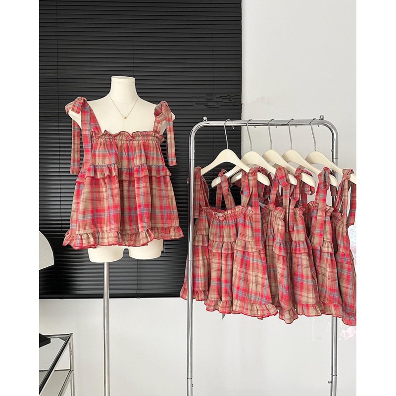 Áo hai dây buộc nơ vai kẻ caro đỏ bèo tầng phong cách vintage tiểu thư xinh xắn đi biển