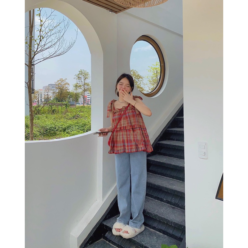 Áo hai dây buộc nơ vai kẻ caro đỏ bèo tầng phong cách vintage tiểu thư xinh xắn đi biển