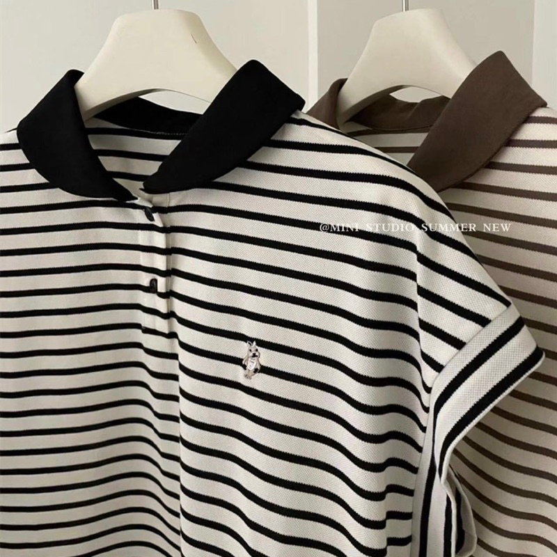 Áo polo cổ sen tay hến thêu thỏ tag MINI qc